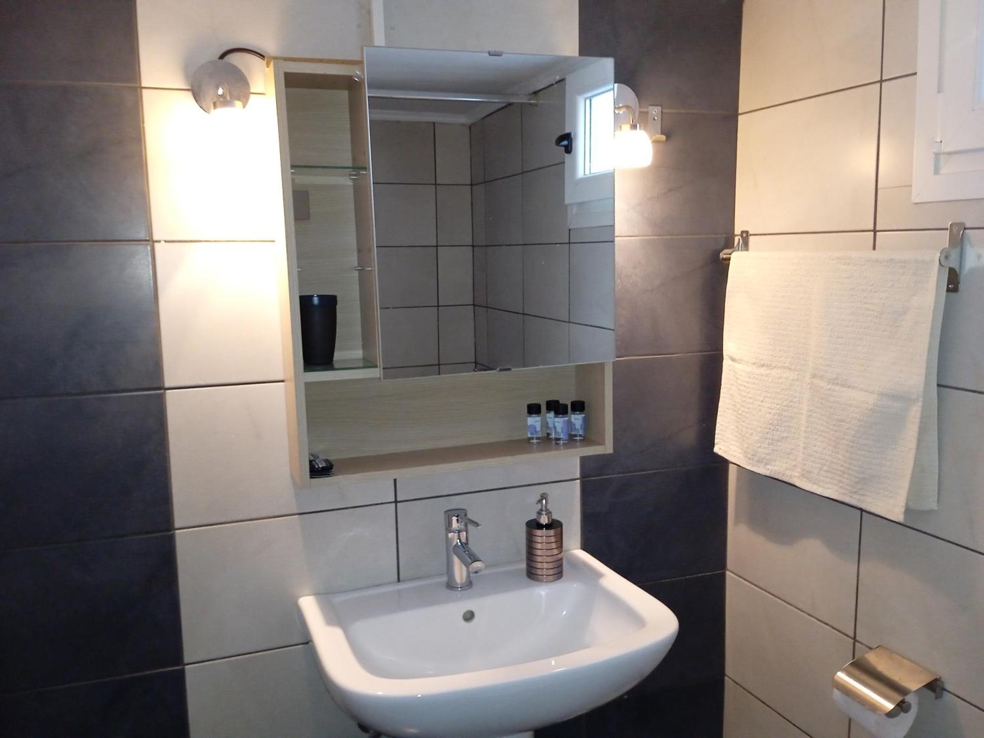 Somfy Apartment Athens Airport Spáta المظهر الخارجي الصورة